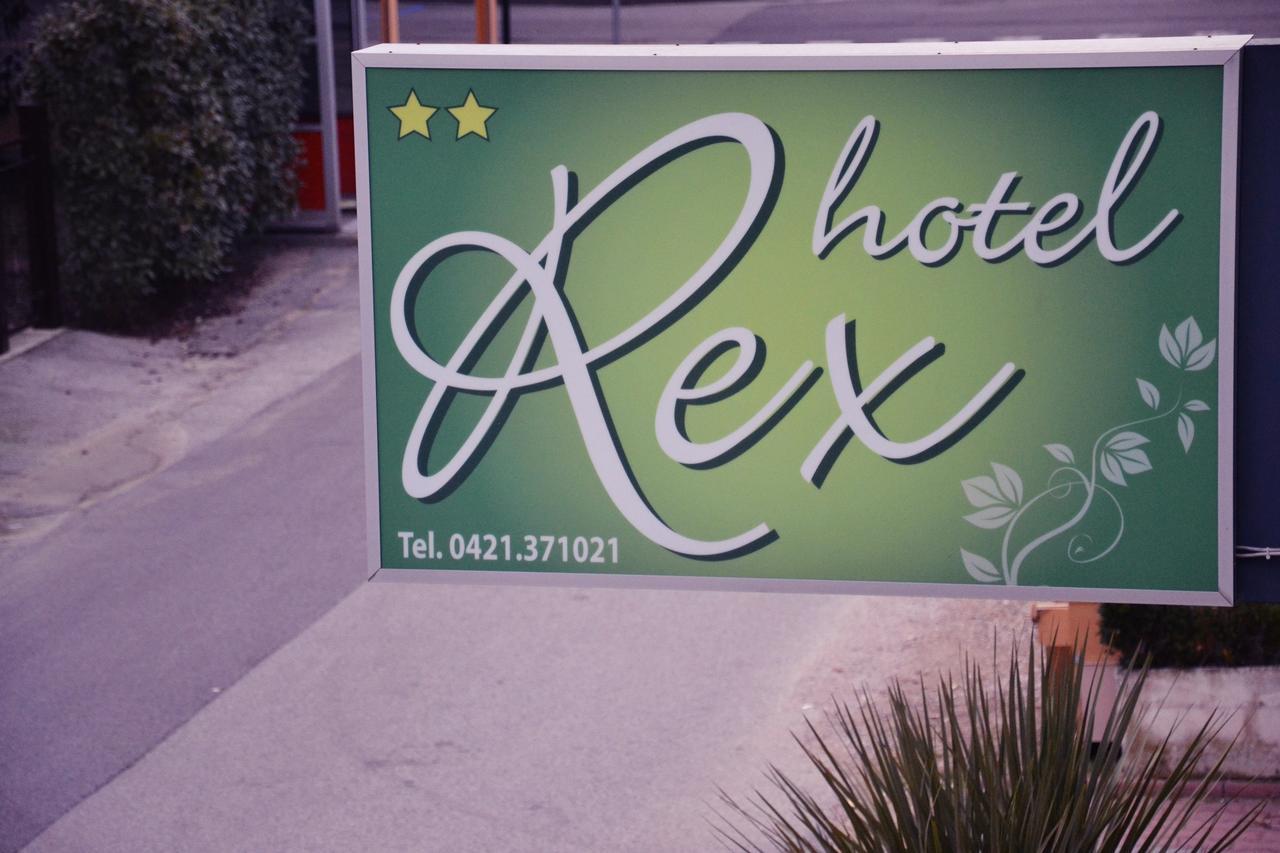 Hotel Rex ลิโดดิเยโซโล ภายนอก รูปภาพ